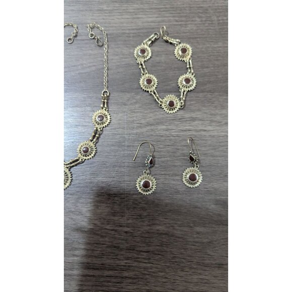 Vintage-Style Gold-Tone Necklace Bracelet & Earrings Set – Faux Garnet Cabochons - Picture 5 of 7
